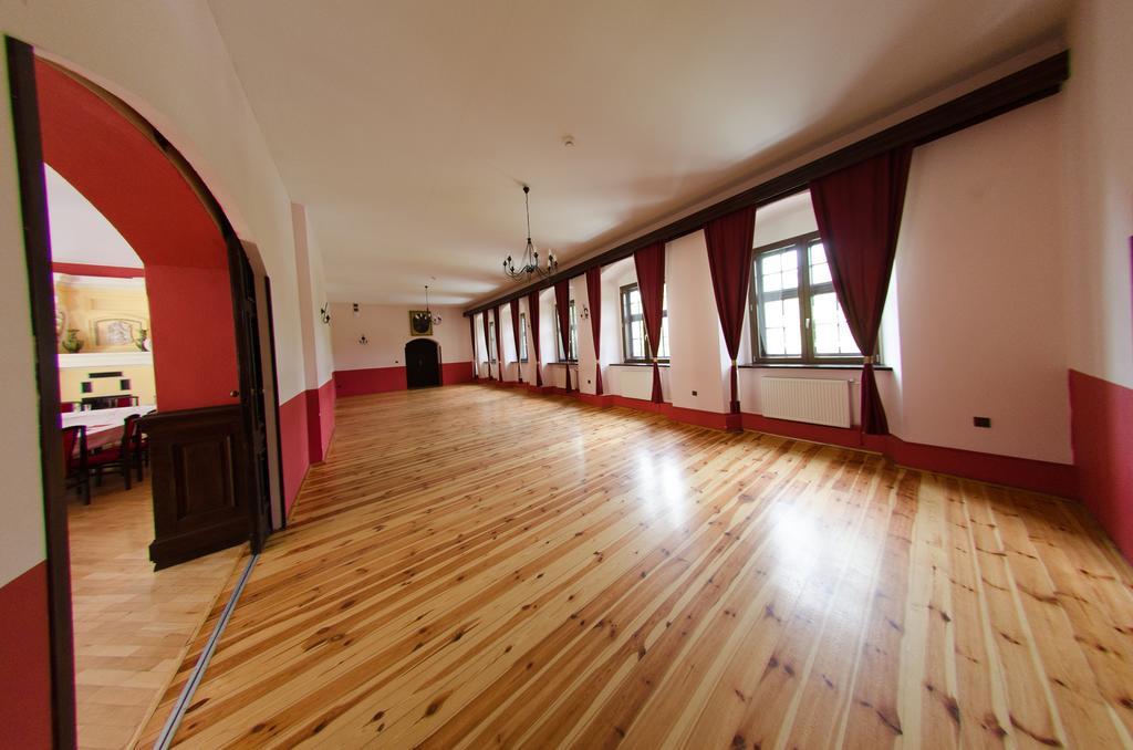Palac Krobielowice Kąty Wrocławskie Εξωτερικό φωτογραφία