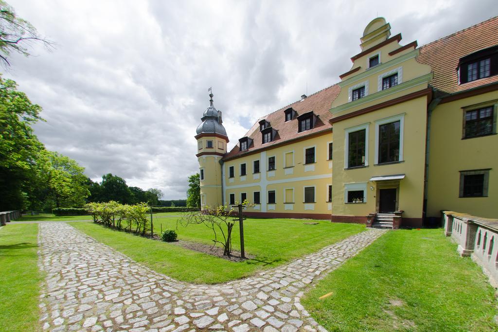 Palac Krobielowice Kąty Wrocławskie Εξωτερικό φωτογραφία