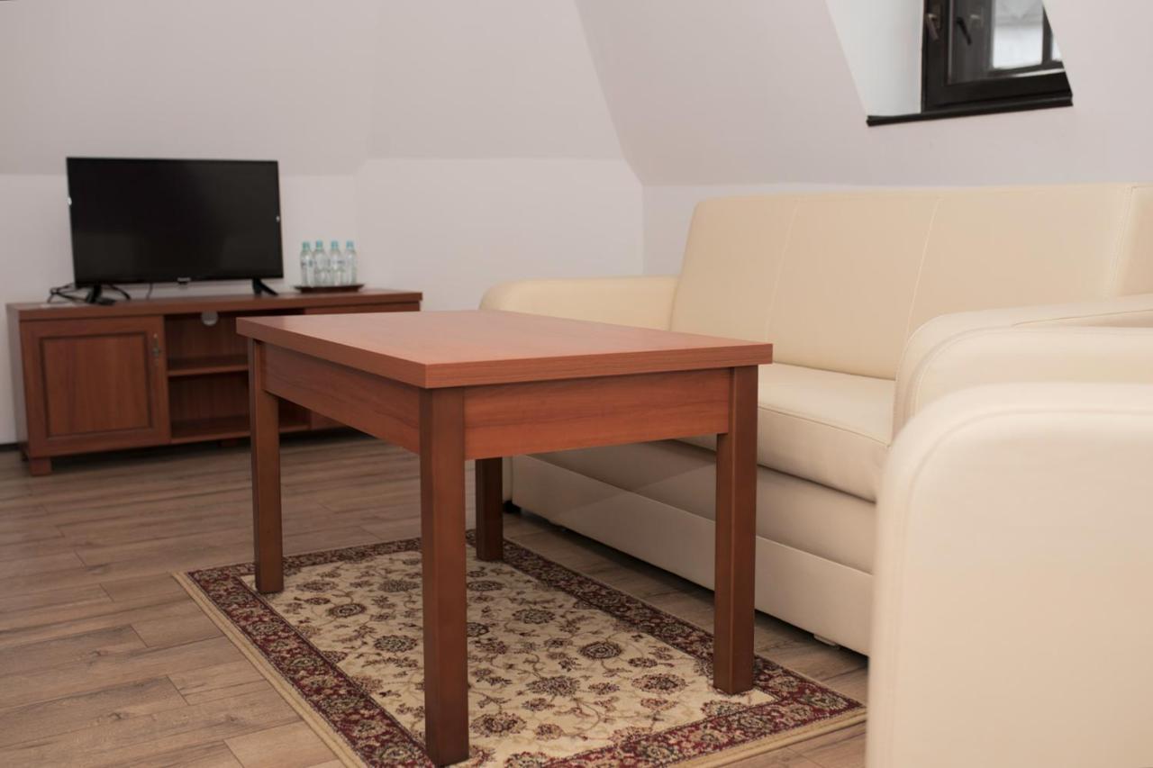 Palac Krobielowice Kąty Wrocławskie Εξωτερικό φωτογραφία
